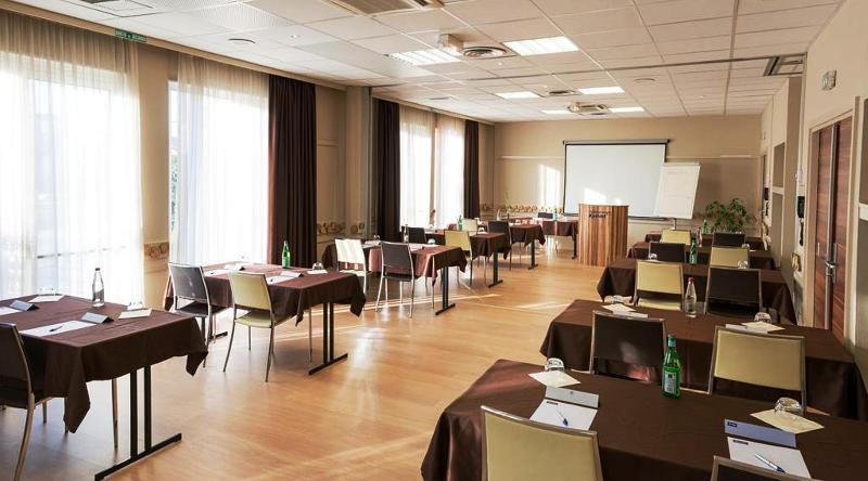 Holiday Inn - Strasbourg - Nord By Ihg Schiltigheim Esterno foto